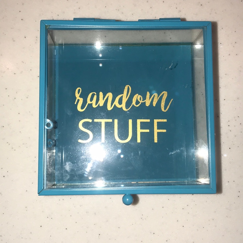 Glass jewelry box